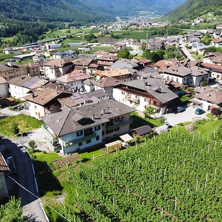 La Casa Del Sole Lägenhet Terzolas Exteriör bild